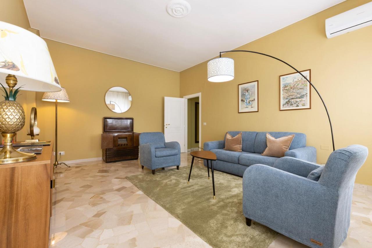 Lilly Apartment Флоренция Экстерьер фото