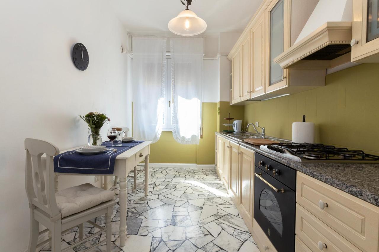 Lilly Apartment Флоренция Экстерьер фото