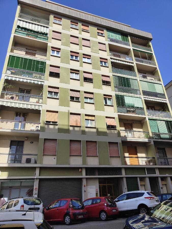 Lilly Apartment Флоренция Экстерьер фото